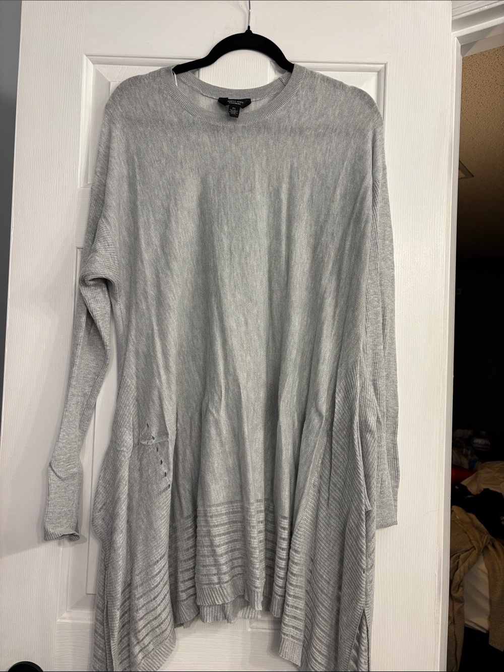 Simply Vera Vera Wang Light Gray Long Sleeve Knit Tunic